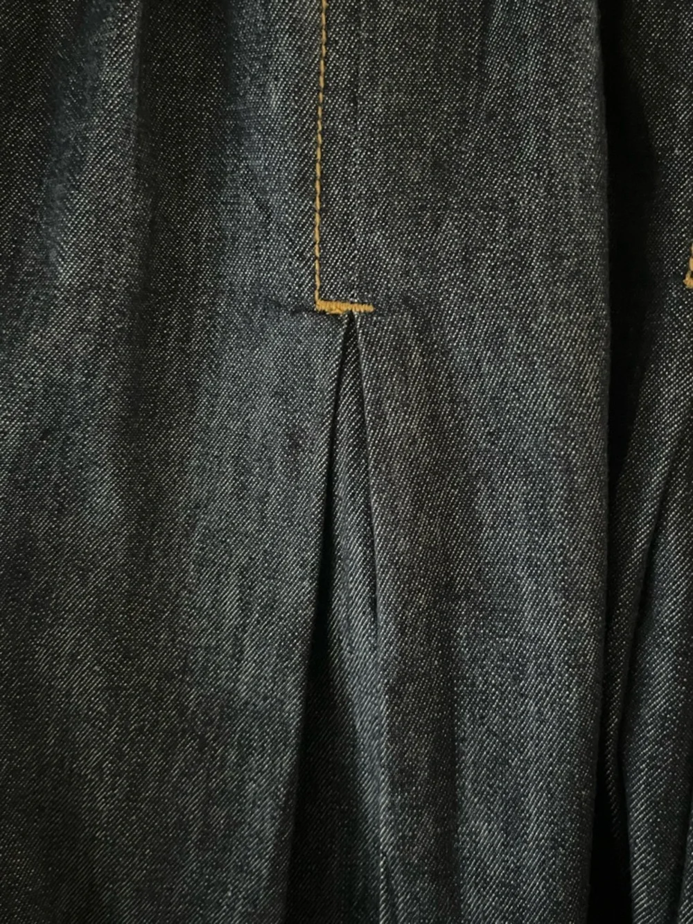 FREE ASSEMBLY Classic Dark Blue Denim Pleated Skirt - Picture 5 of 12